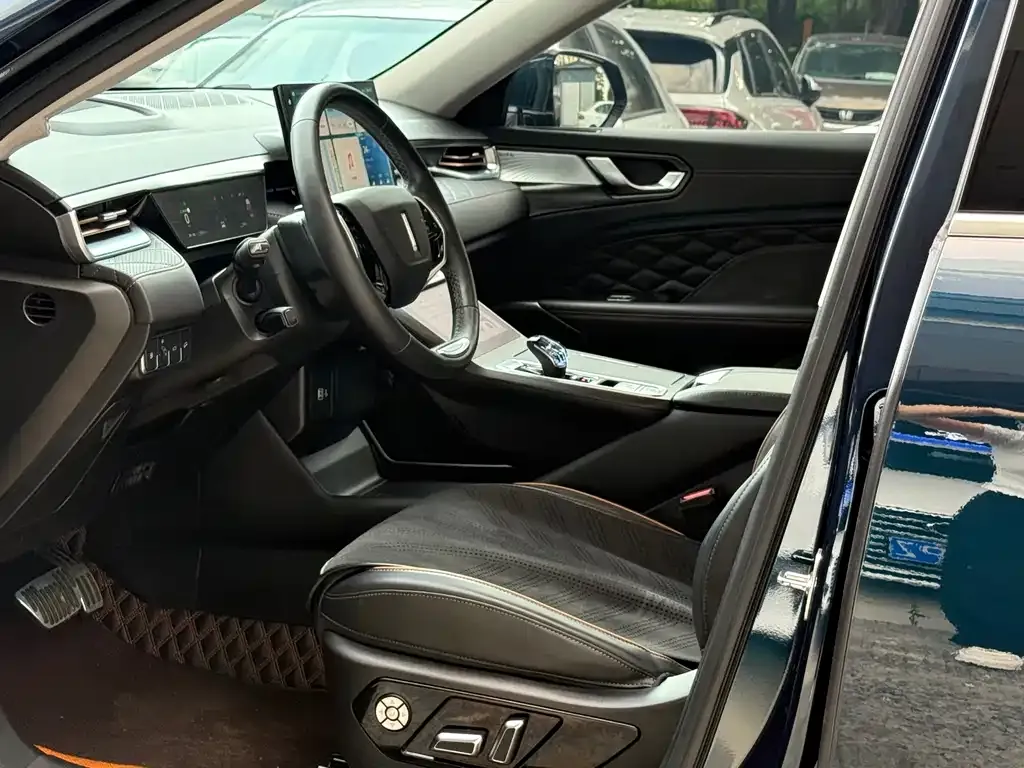 Wey Latte DHT-PHEV 2022 из CN, фото 4