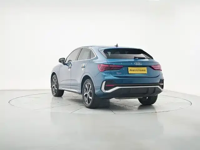 Audi Q3 Sportback — фото 7