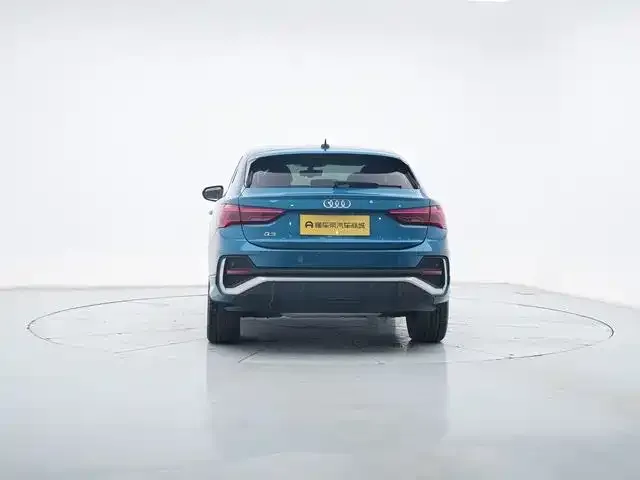 Audi Q3 Sportback — фото 6