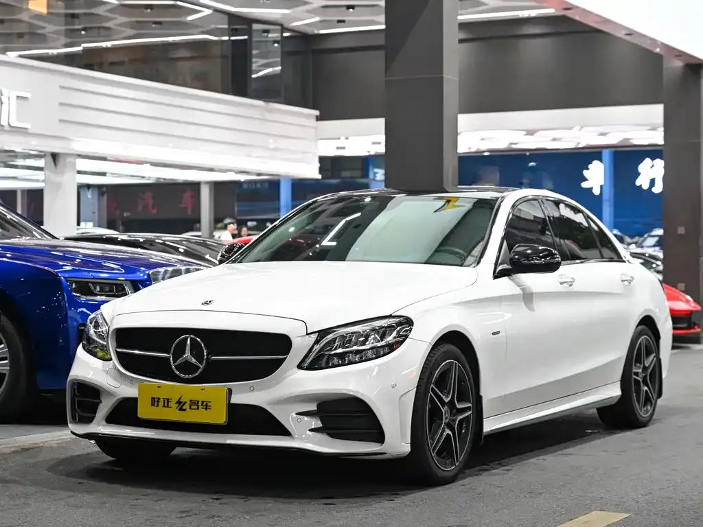 Mercedes-Benz C-Class — фото 1