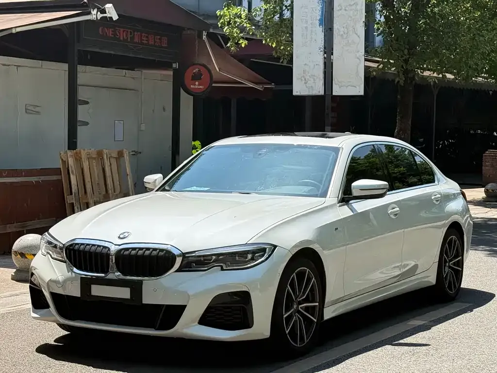 BMW 3 Series — фото 1