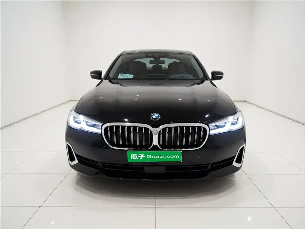 BMW 5 Series — фото 5