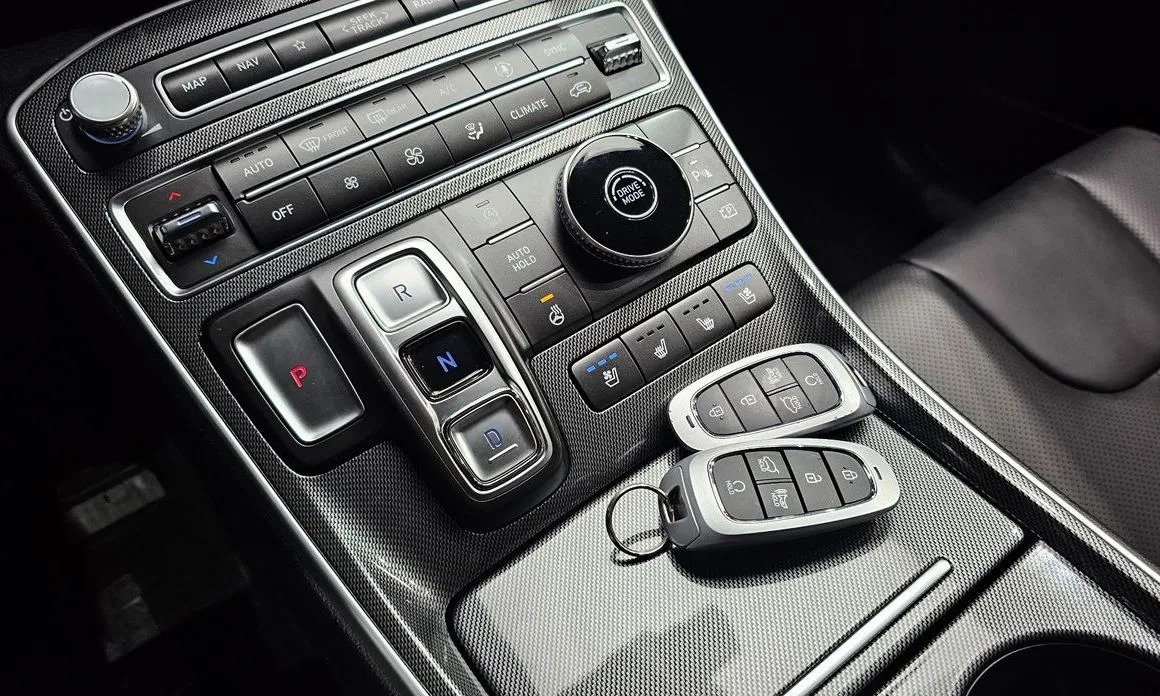 Hyundai Santafe — фото 9