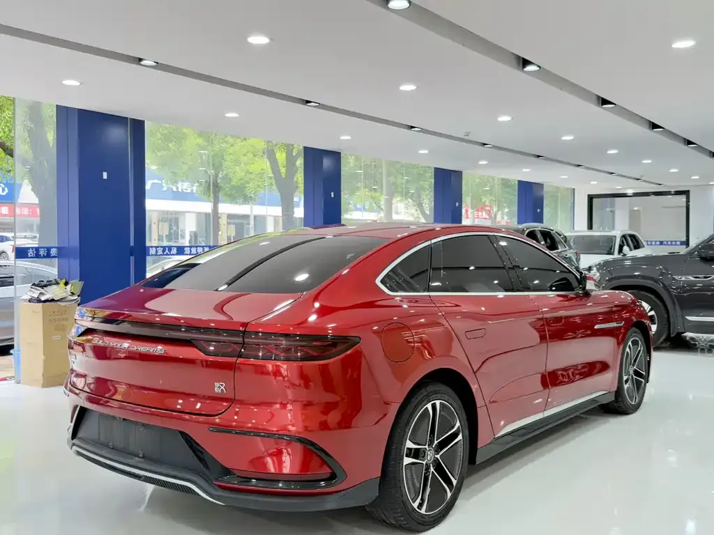 BYD Han — фото 7