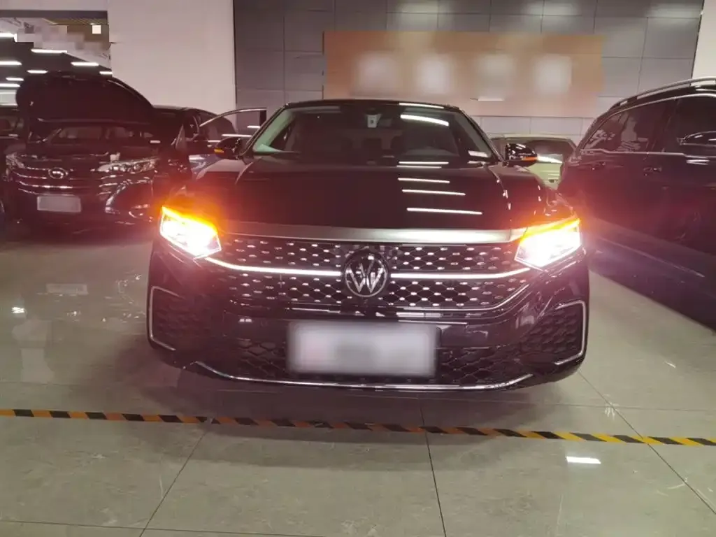 Volkswagen Passat — фото 5