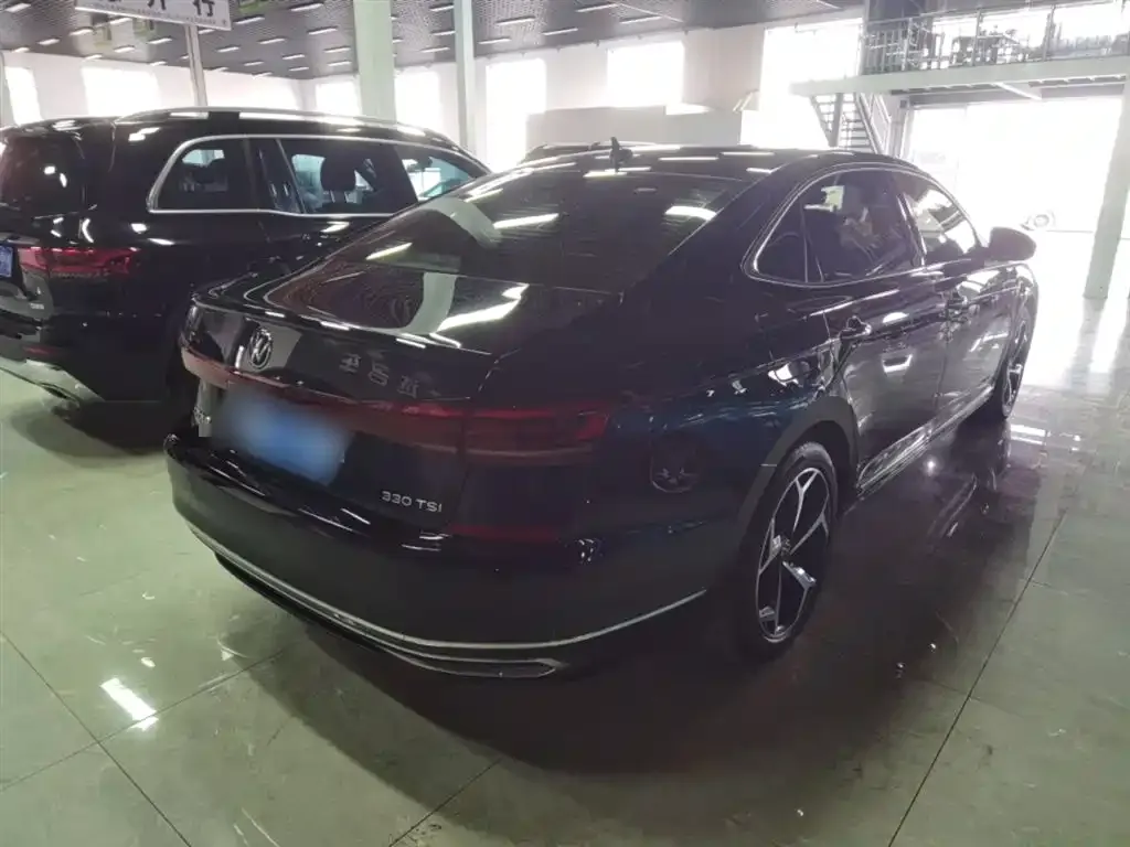 Volkswagen Passat — фото 3
