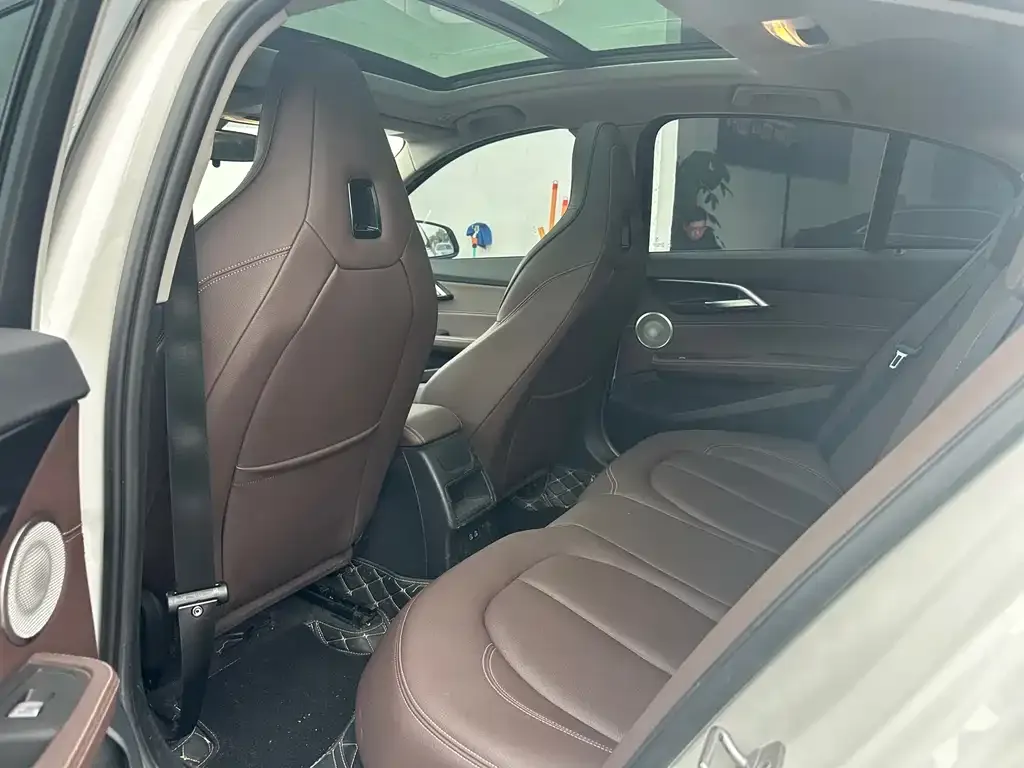 BMW 1 Series 2022 из CN, фото 4