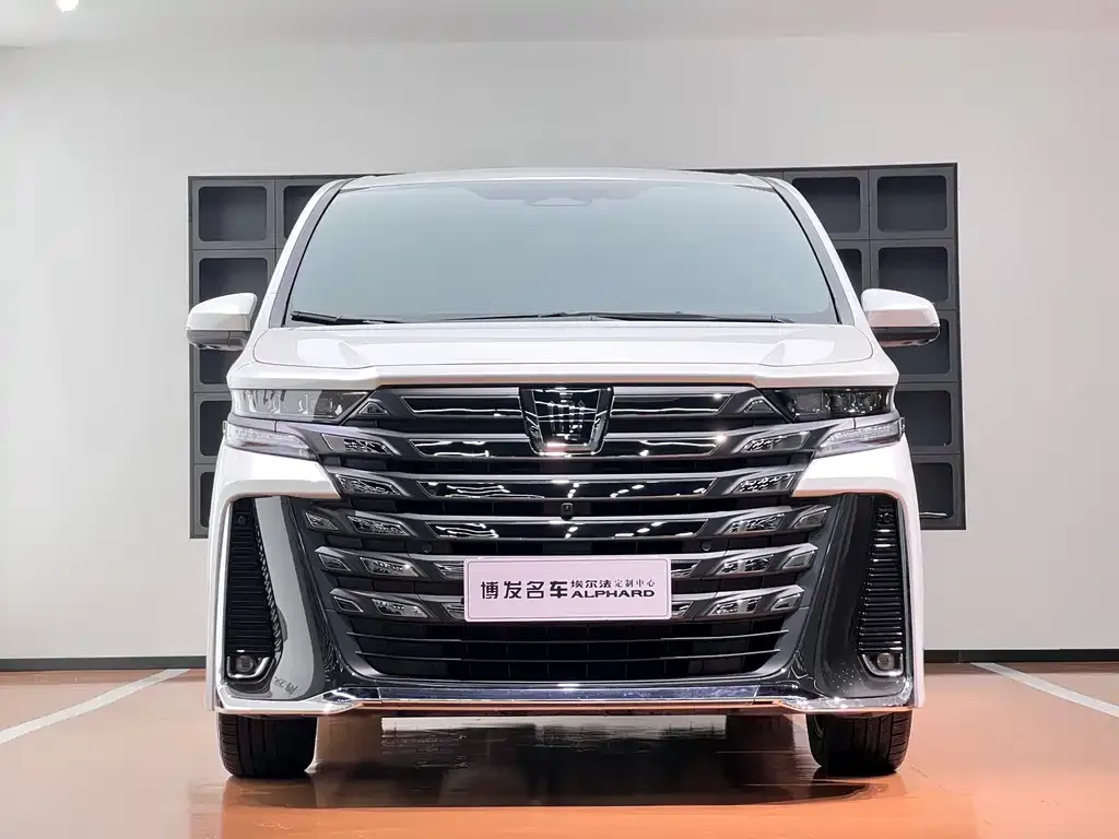 Toyota Vellfire — фото 5