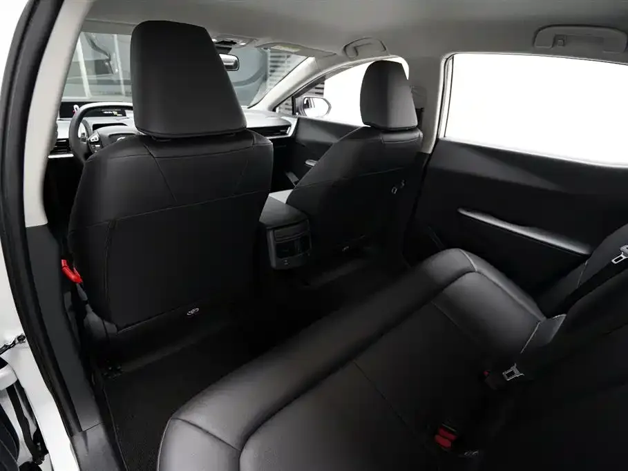 Toyota bZ3 2024 из CN, фото 6