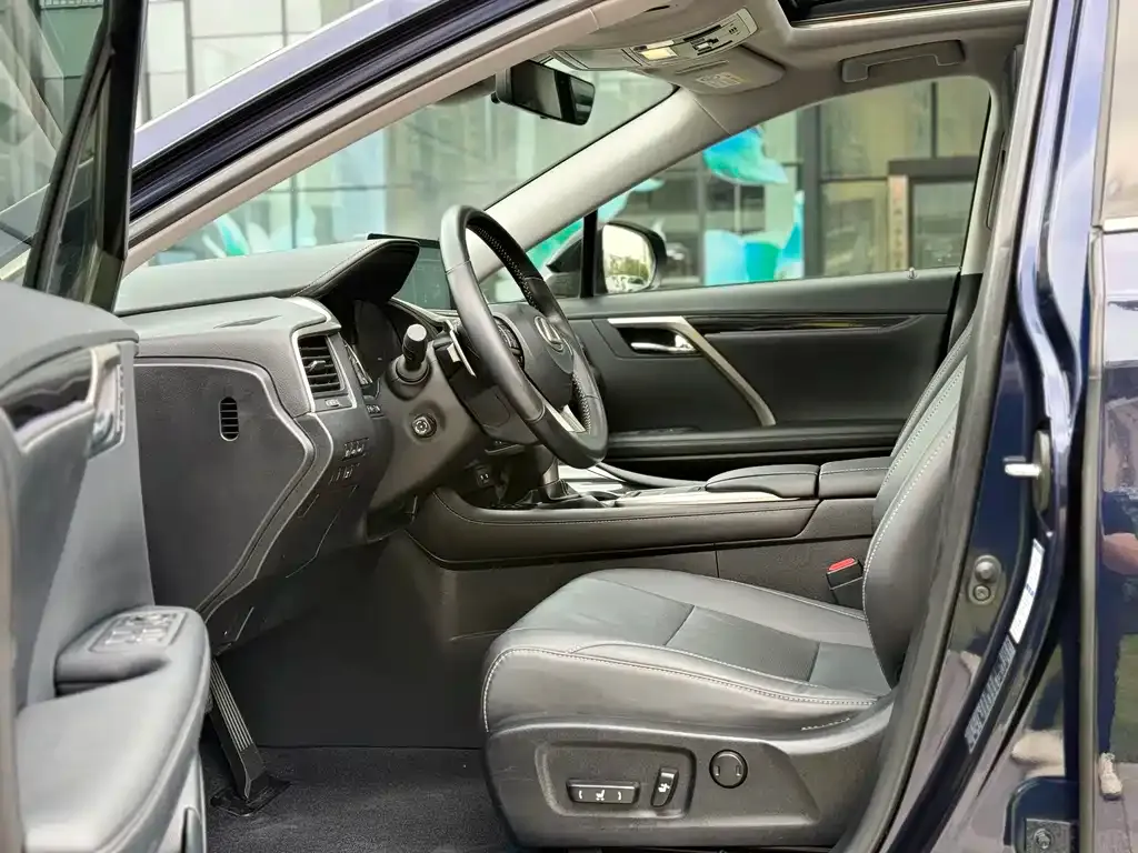 Lexus RX — фото 2