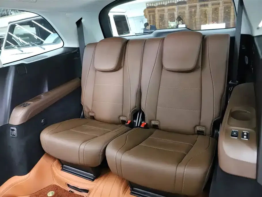 Mercedes-Benz GLS — фото 2