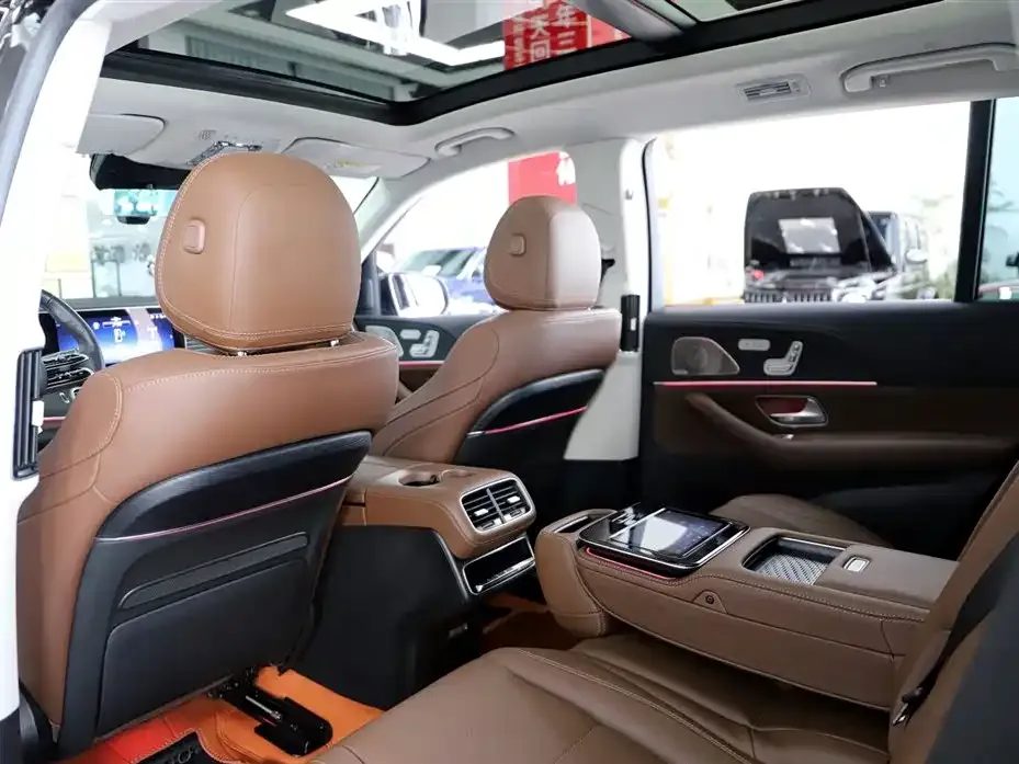 Mercedes-Benz GLS — фото 10