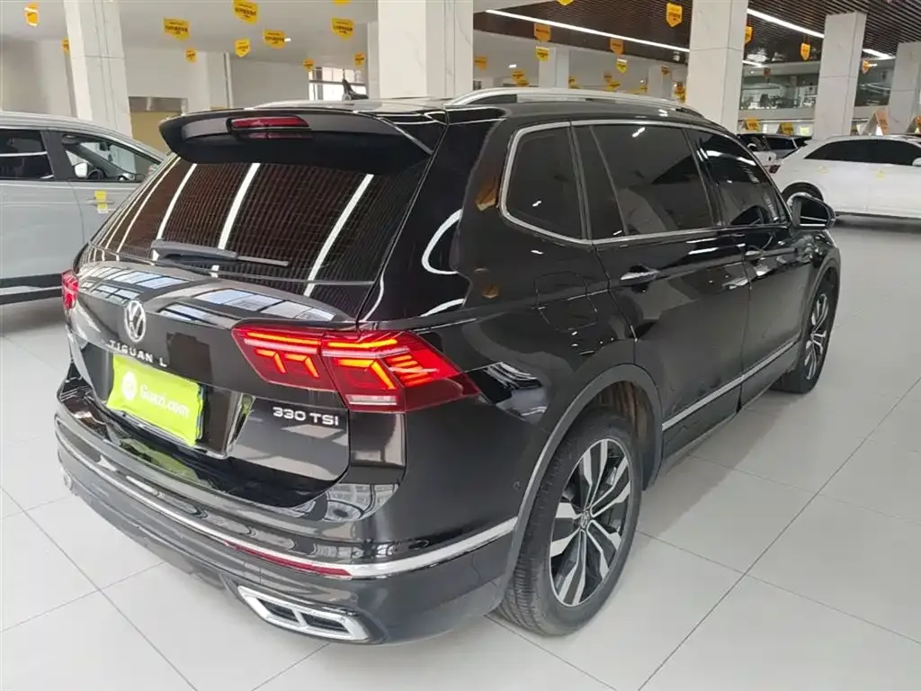 Volkswagen Tiguan L — фото 9