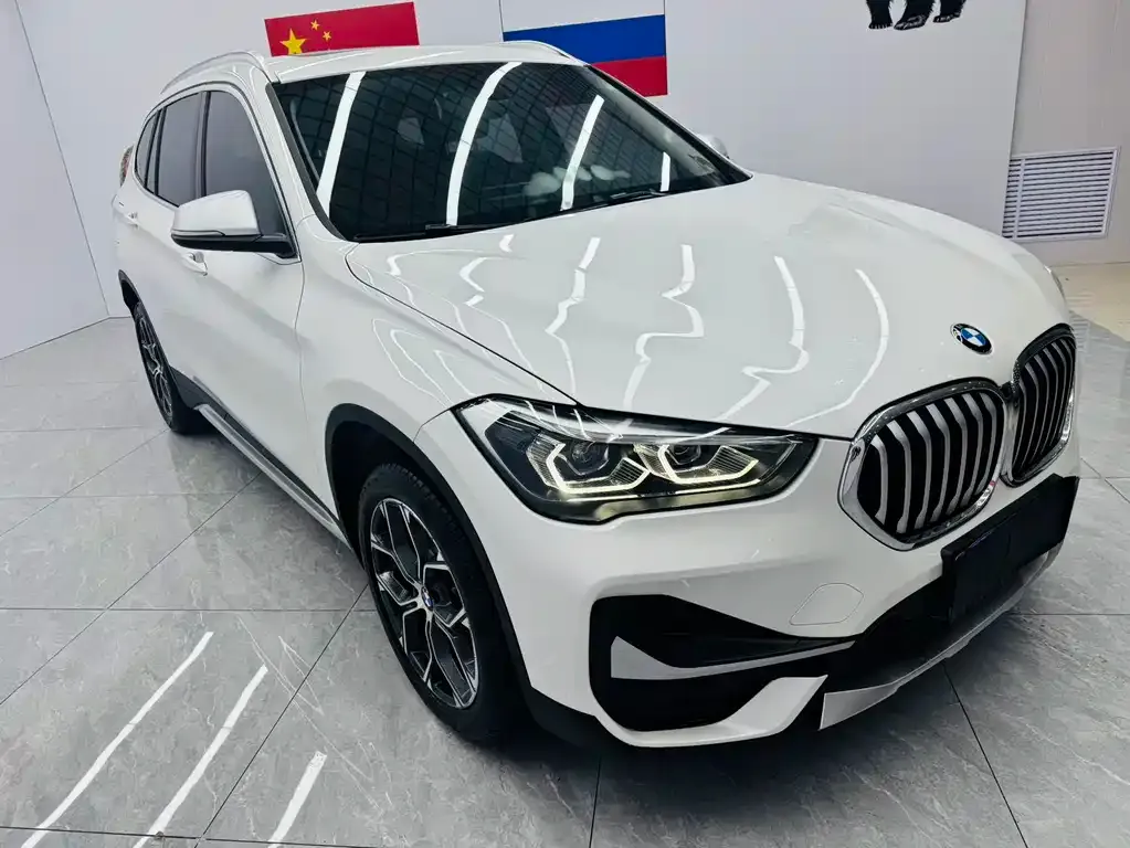 BMW X1 — фото 9