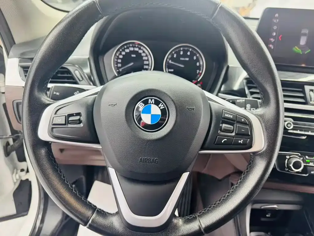 BMW X1 — фото 4