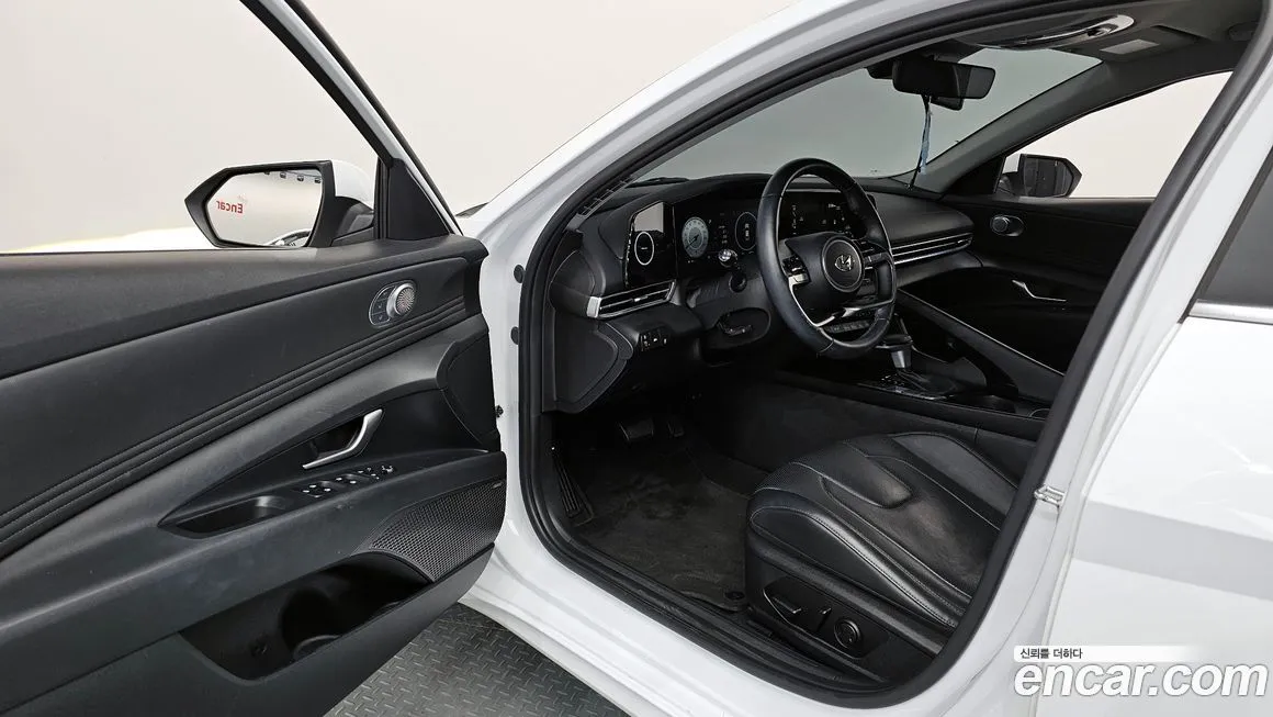 Hyundai AVANTE — фото 9