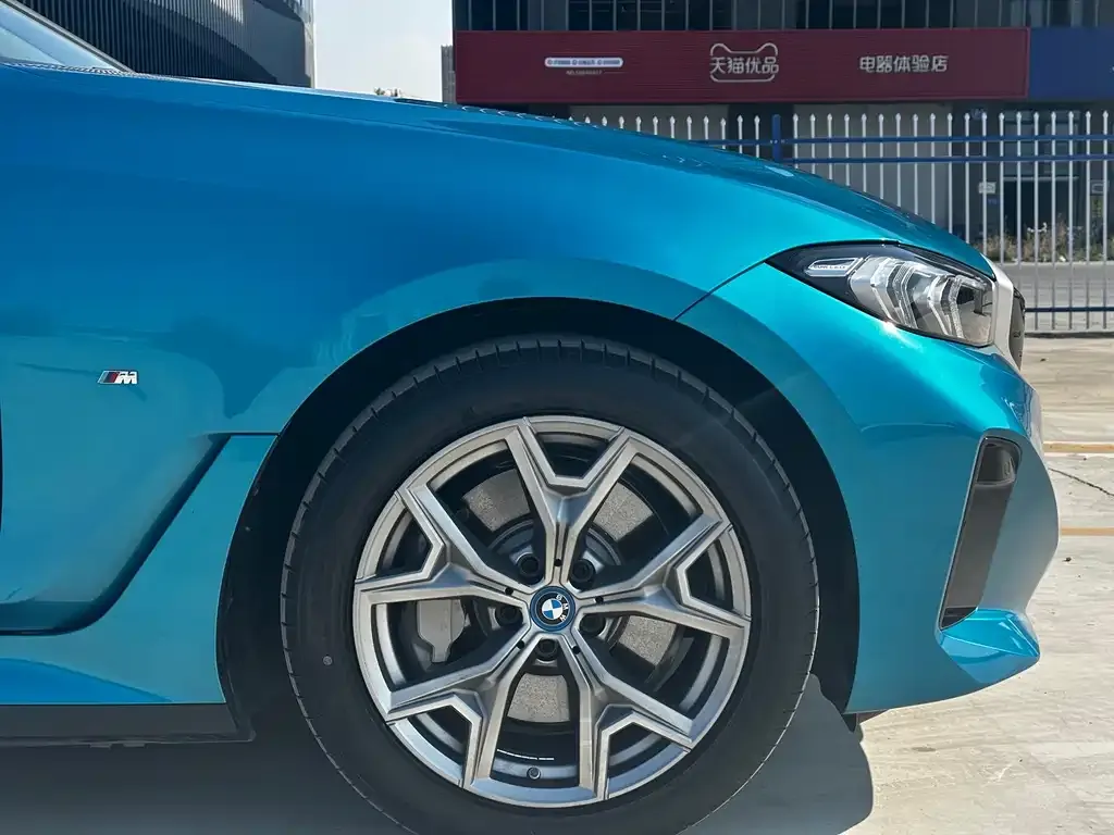 BMW i3 — фото 7