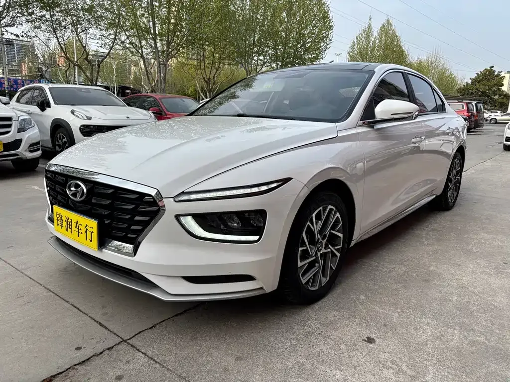 Hyundai Mistra