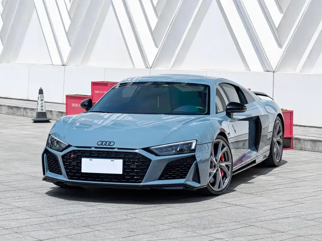 Audi R8 — фото 1