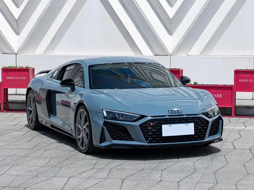 Audi R8 — фото 8