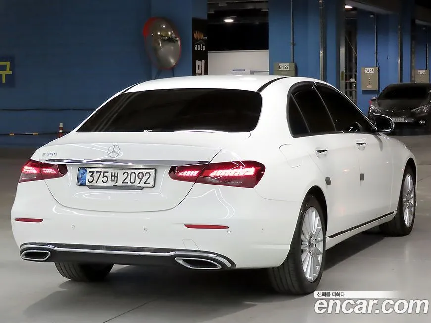Mercedes-Benz E-Class 2021 из KR, фото 4