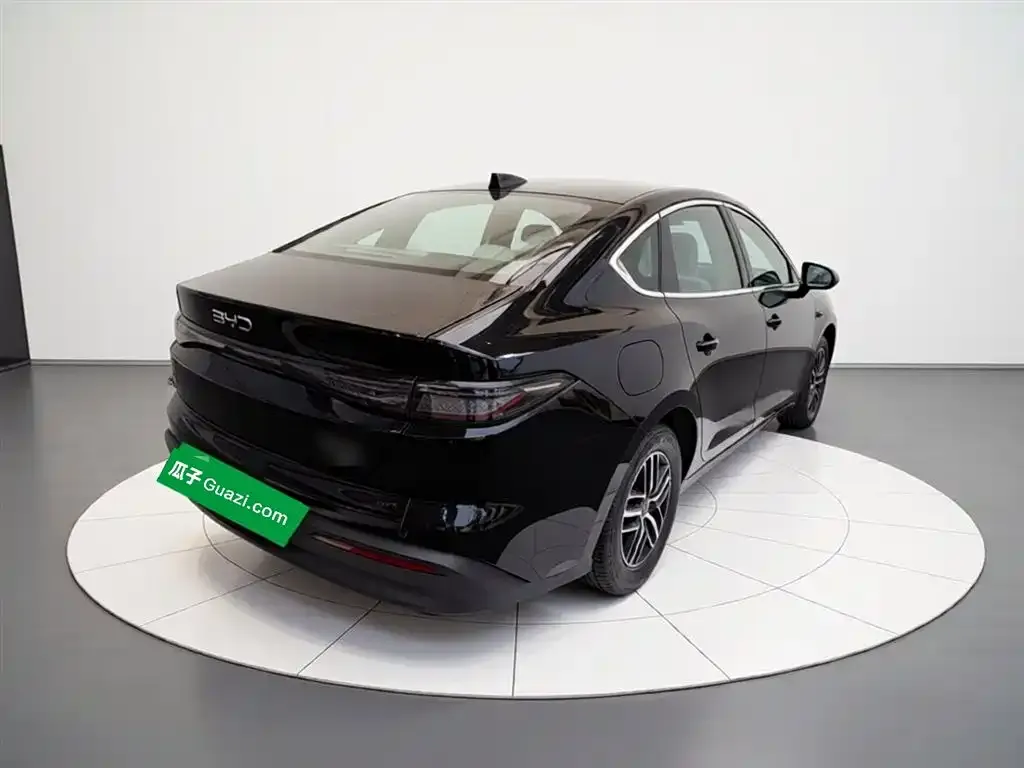 BYD Seal 05 DM-i — фото 2