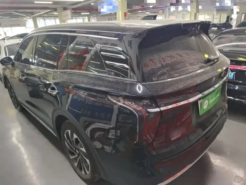 Hongqi HS7 PHEV — фото 4