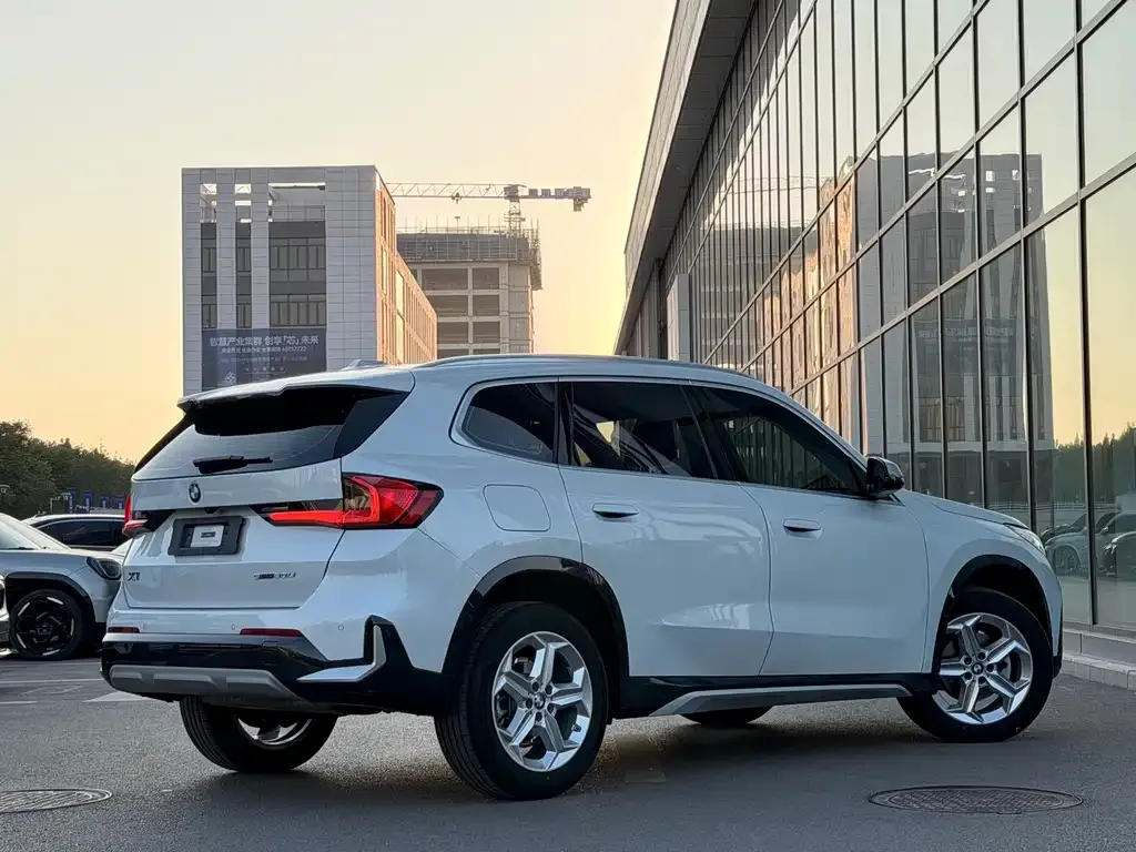 BMW X1 — фото 10