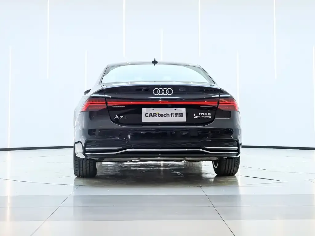 Audi A7L 2024 из CN, фото 7