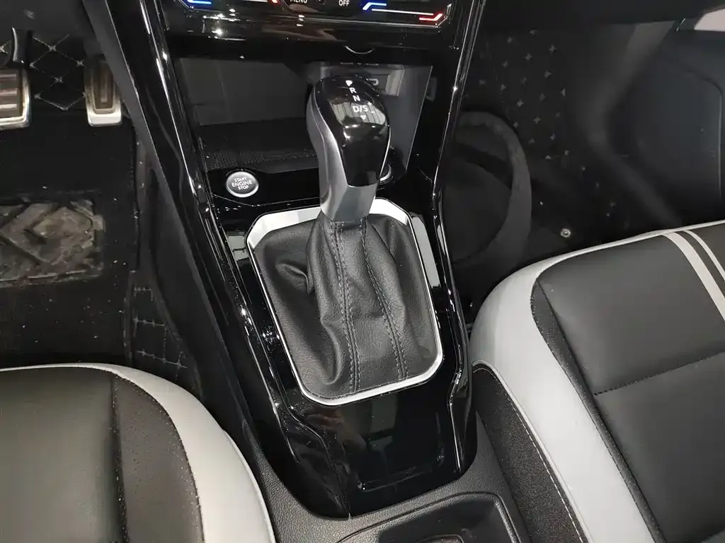 Volkswagen T-Roc 2025 из CN, фото 6