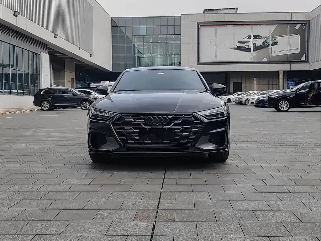 Audi A7L — фото 5