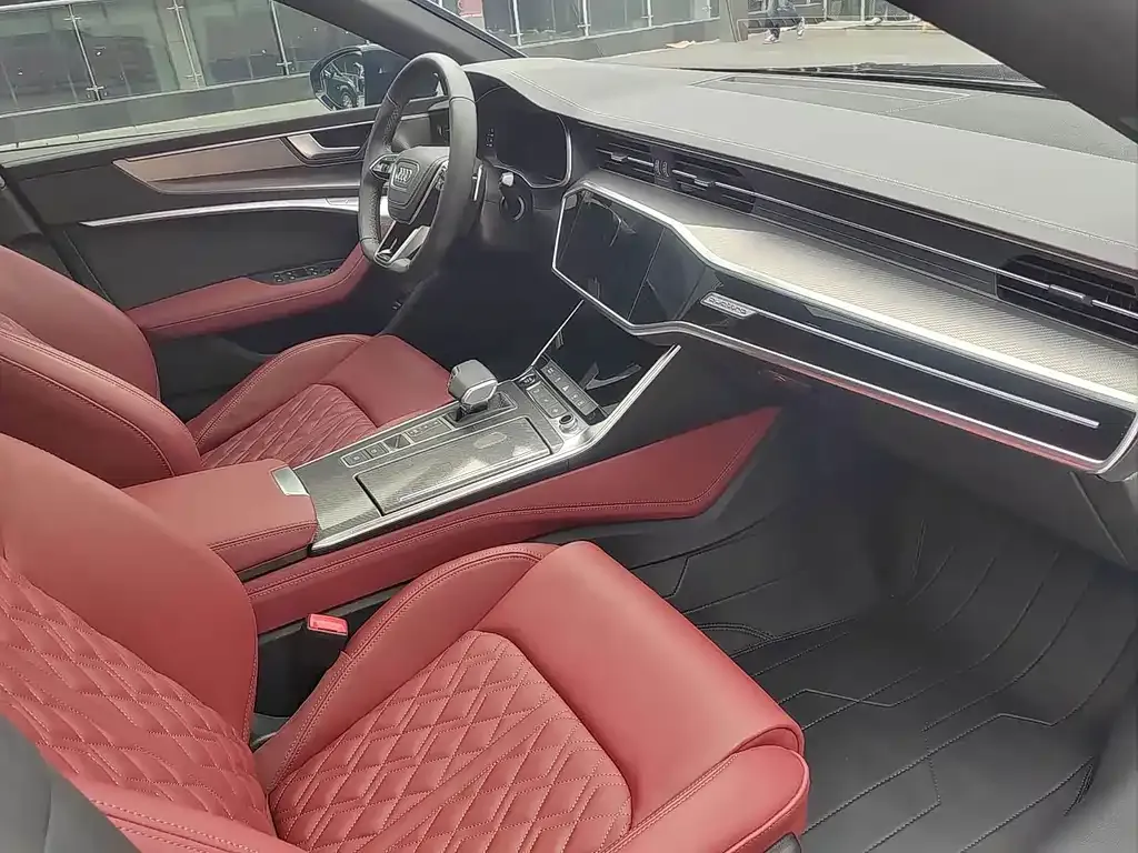 Audi A7L — фото 7