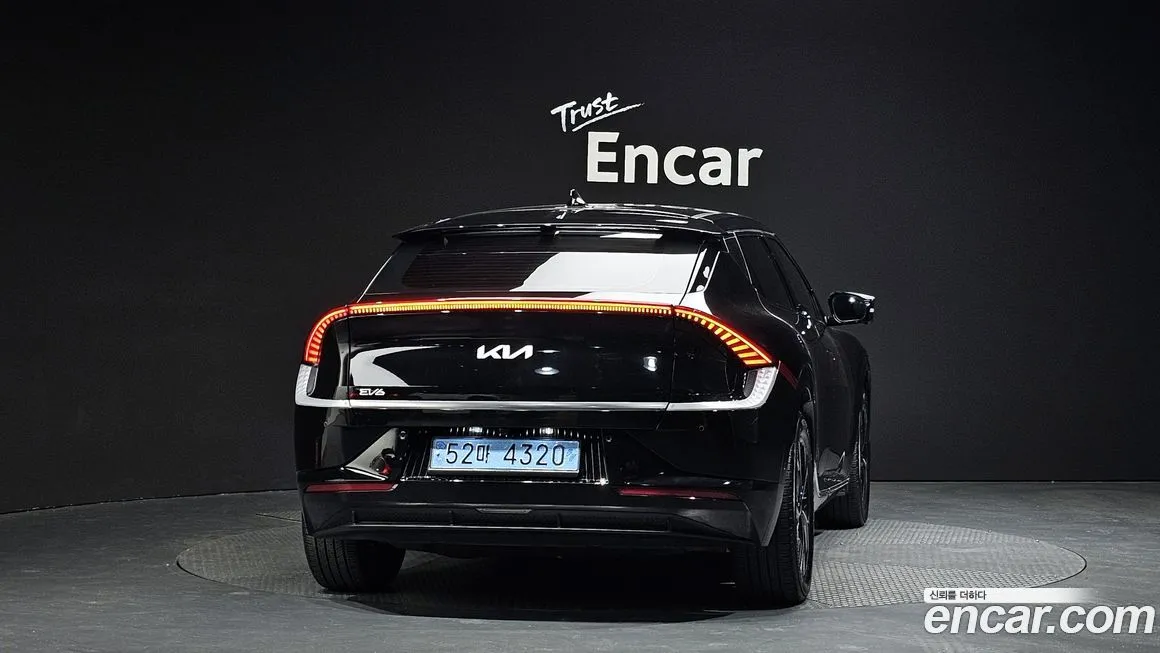 Kia EV6 2023 из KR, фото 2
