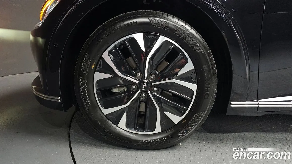 Kia EV6 2023 из KR, фото 9