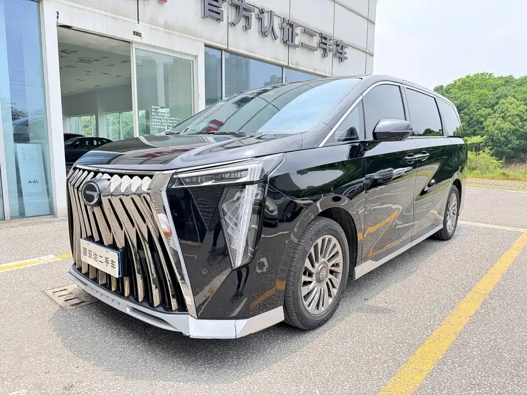 GAC Motor Trumpchi M8 — фото 1