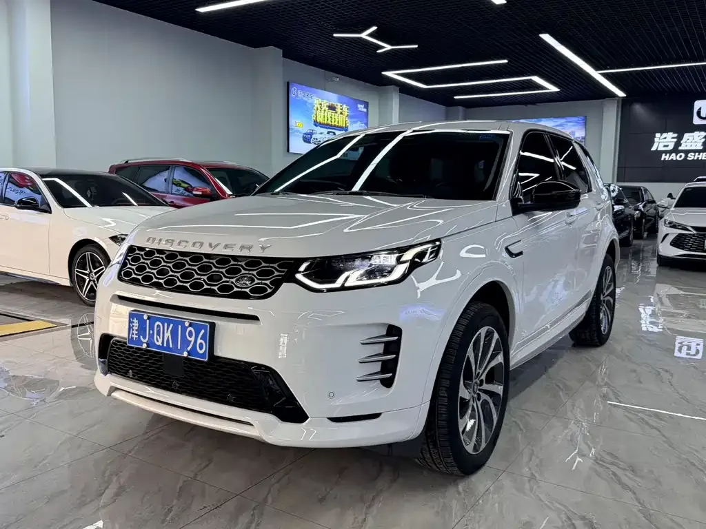 Land Rover Discovery Sport — фото 1
