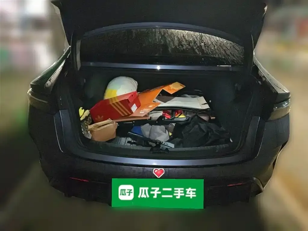 BYD Seal — фото 4