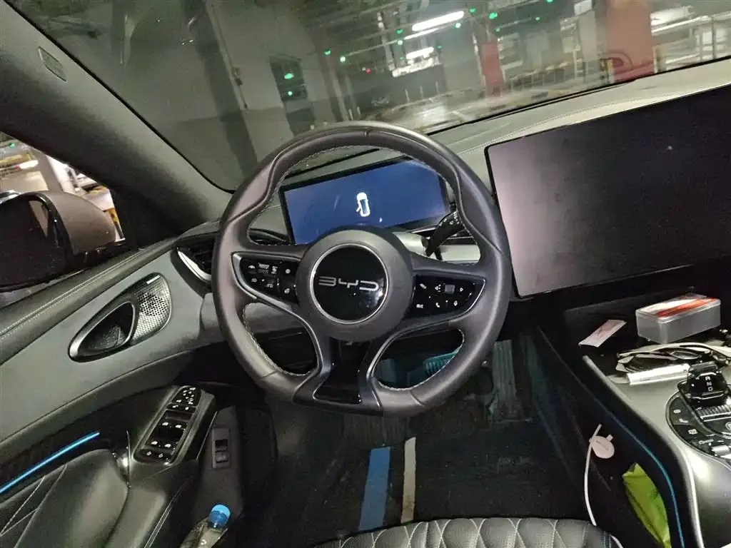 BYD Seal — фото 10