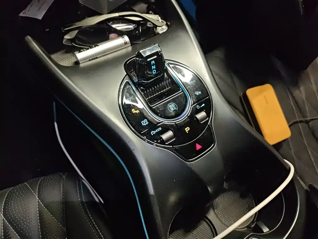BYD Seal — фото 9