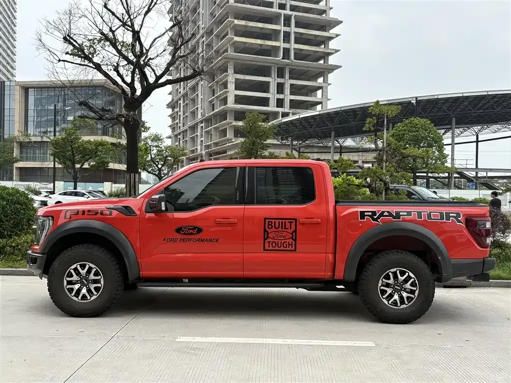 Ford F-150 Raptor — фото 9