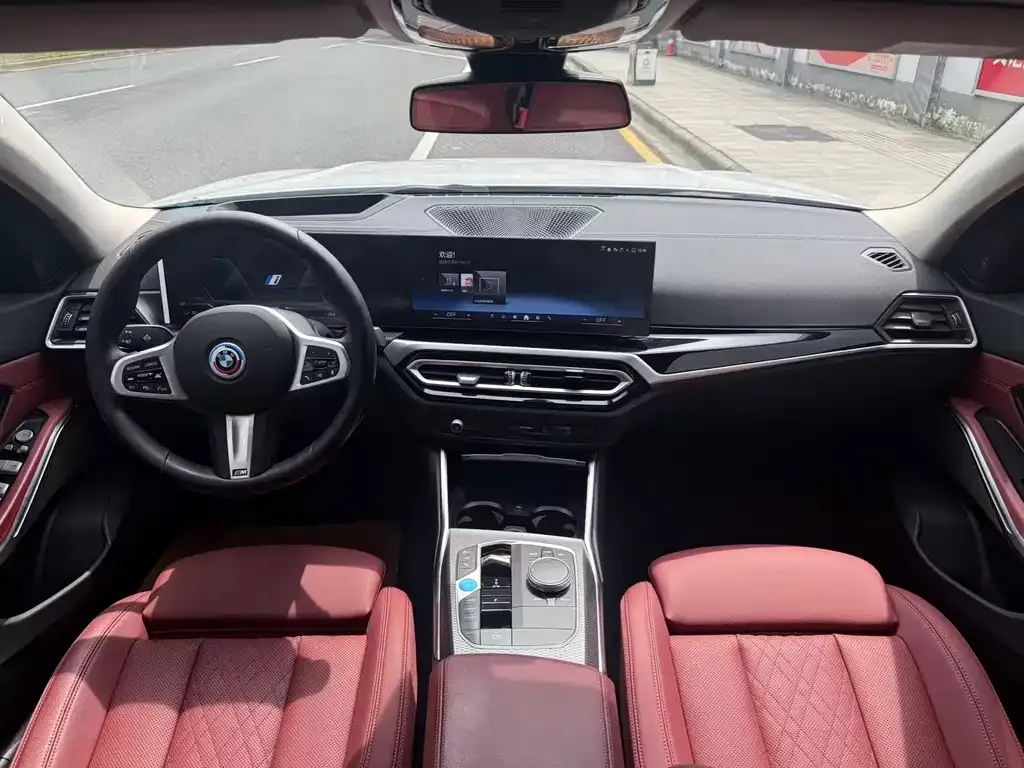 BMW i3 — фото 5