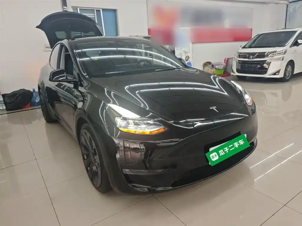 Tesla Model Y — фото 4