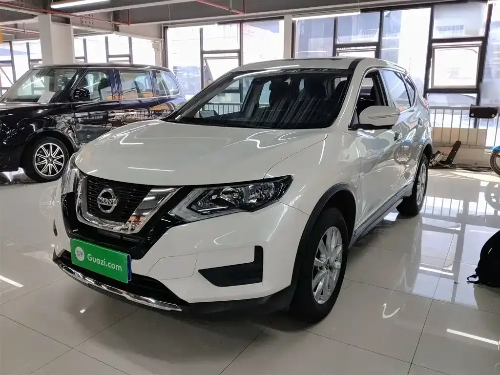 Nissan X-Trail — фото 6