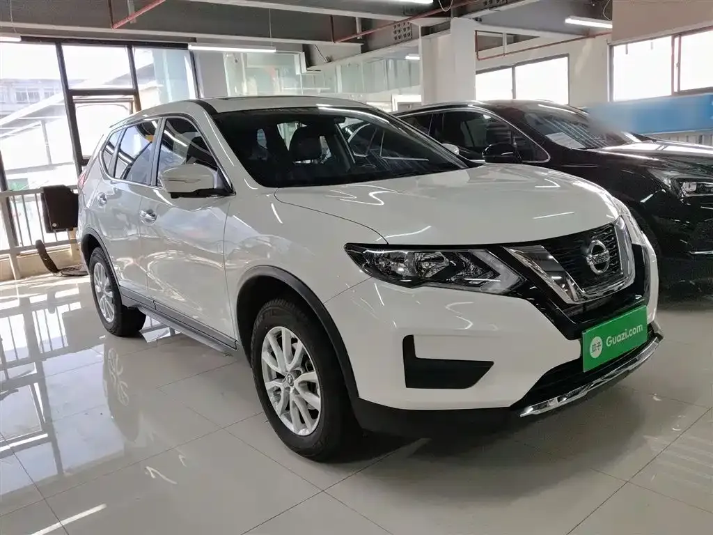 Nissan X-Trail — фото 9
