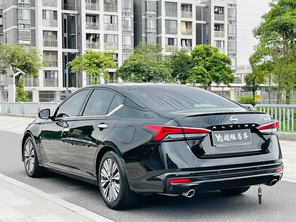 Nissan Teana — фото 5