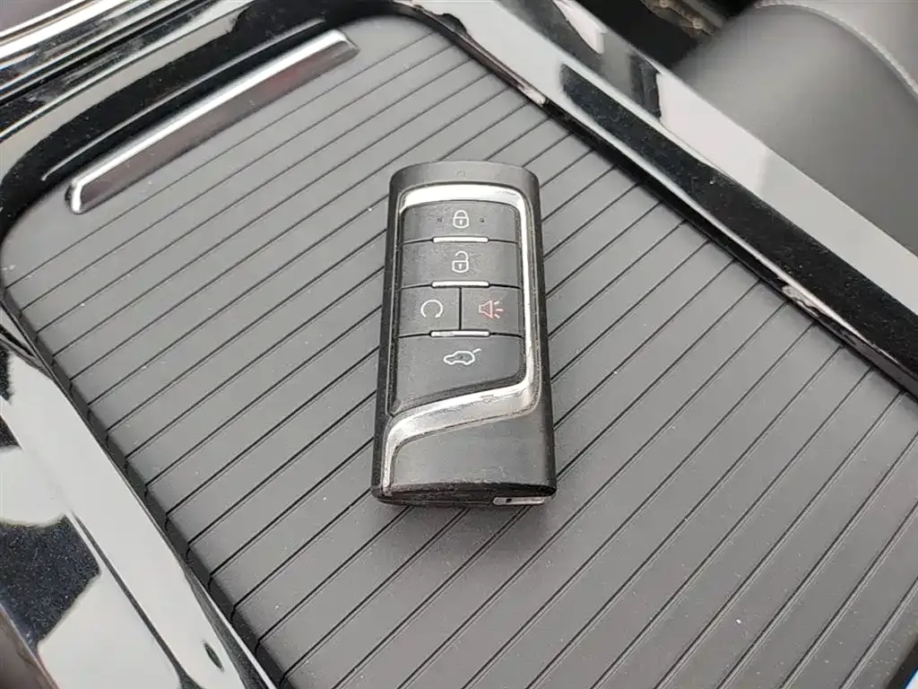 GAC Motor Trumpchi M6 — фото 6