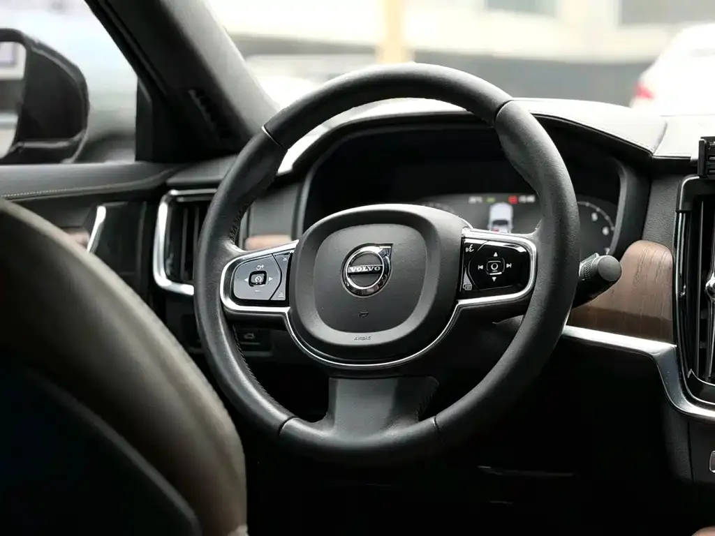 Volvo S90 2021 из CN, фото 2