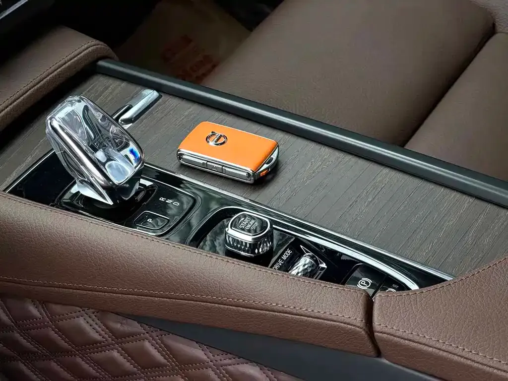 Volvo S90 2021 из CN, фото 3