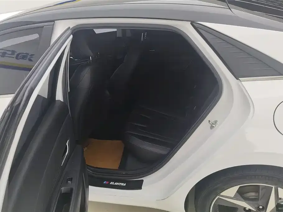 Hyundai Elantra 2021 из CN, фото 2