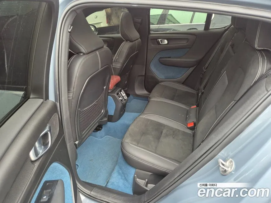 Volvo C40 2022 из KR, фото 4